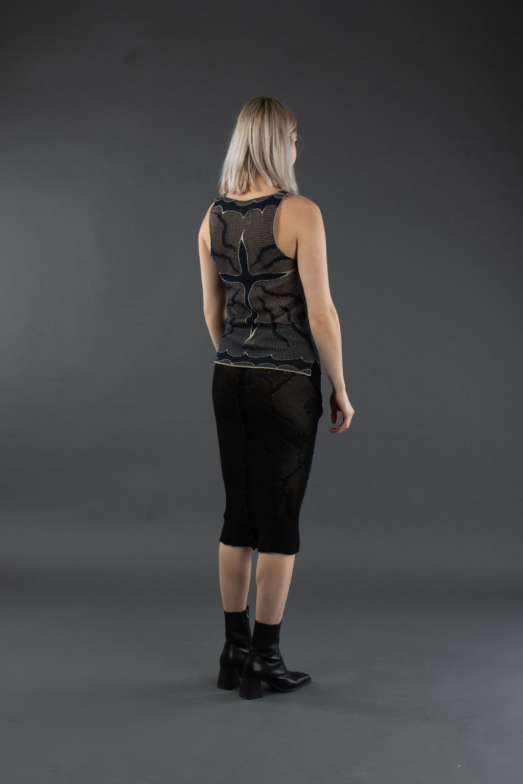 Mesh Tank - Sample